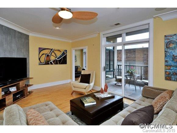 21 Battery park Unit 408 - Photo 3