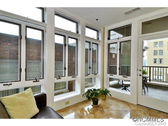 21 Battery park Unit 408 - Photo 5