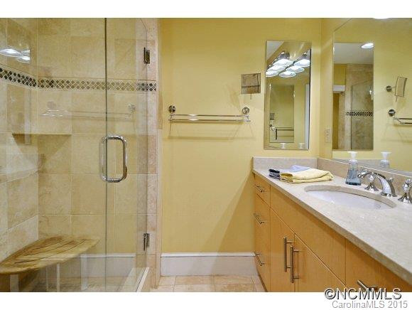 21 Battery park Unit 408 - Photo 10