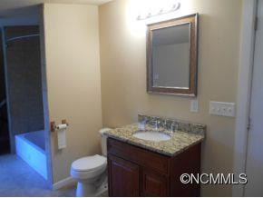 710 Center Street - Photo 6