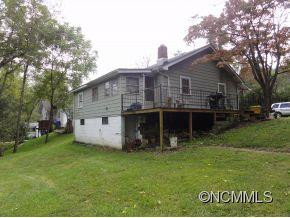 428 Village Rd - Photo 2