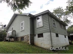 428 Village Rd - Photo 3