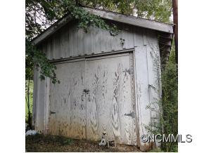 428 Village Rd - Photo 8