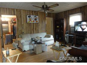 428 Village Rd - Photo 9