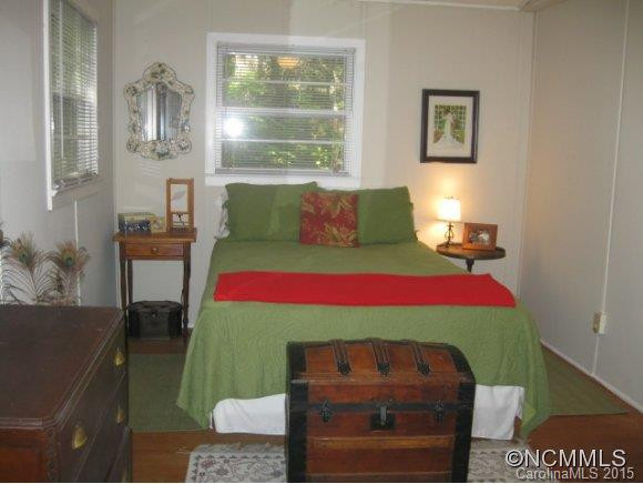 526 Robin Hood Road - Photo 12
