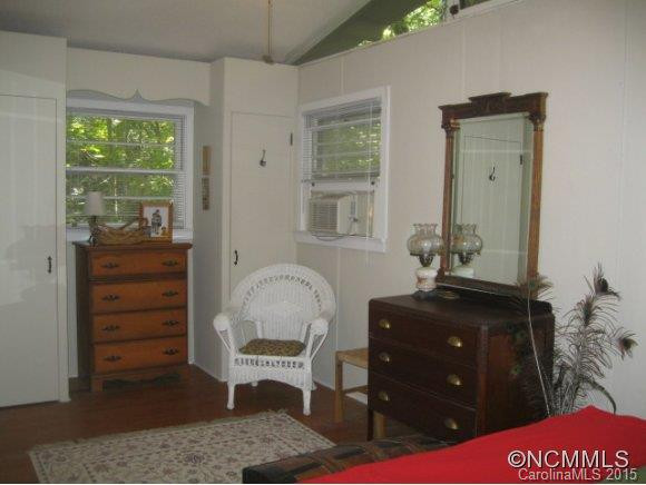 526 Robin Hood Road - Photo 13