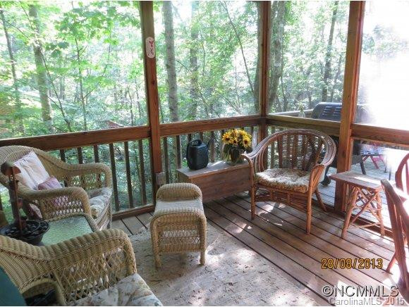 526 Robin Hood Road - Photo 3