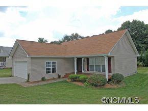 89 Village St - Photo 2