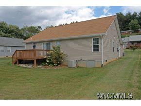 89 Village St - Photo 5