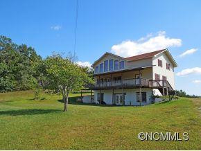 687 Moss Rd - Photo 2