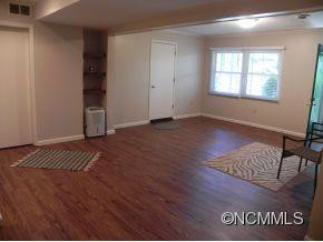 8 Laurel Park Drive - Photo 4