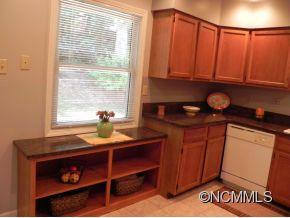 8 Laurel Park Drive - Photo 9