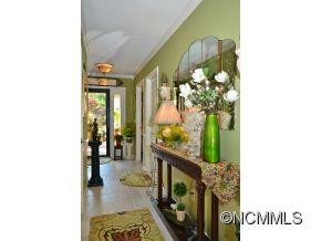 105 White Oak Drive - Photo 2