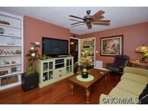 105 White Oak Drive - Photo 15
