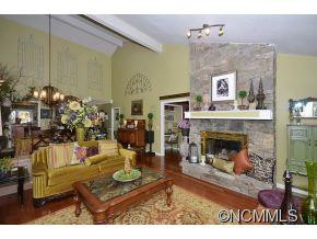 105 White Oak Drive - Photo 3