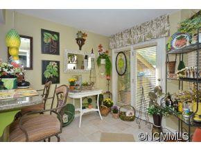 105 White Oak Drive - Photo 10