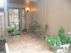 447 Crowfields Drive - Photo 2