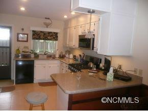 447 Crowfields Drive - Photo 8