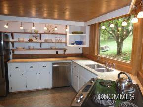 641+645 Willow Creek Road - Photo 5
