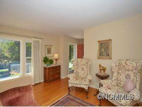 217 BROOKDALE AVENUE - Photo 11