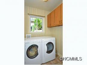 217 BROOKDALE AVENUE - Photo 12