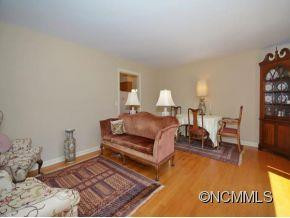 217 BROOKDALE AVENUE - Photo 10