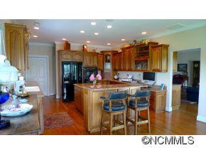 747 Lake Club Drive - Photo 4