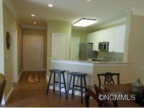65 Glenview Lane -Unit 3027- - Photo 2