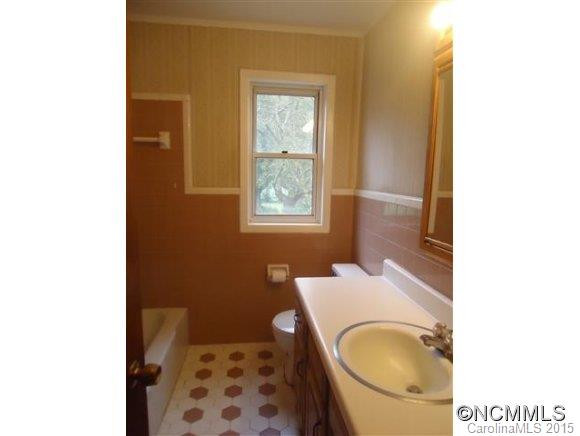 67 Deerlake Road - Photo 16