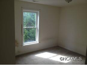 4 Forest Lake Drive - Photo 10