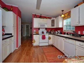 55 FOUNDERS WAY - Photo 8