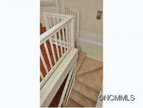 224 BEVERLY ROAD - Photo 6