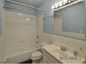 224 BEVERLY ROAD - Photo 7