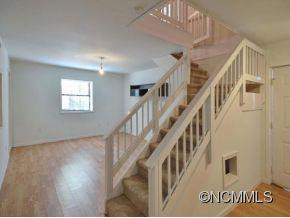 224 BEVERLY ROAD - Photo 9