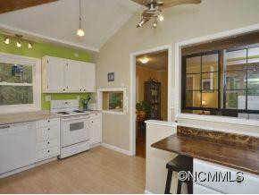 39 HIBRITEN DRIVE - Photo 6