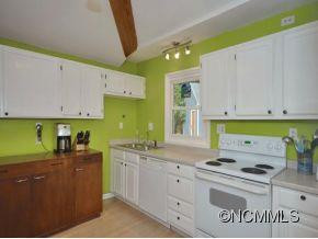 39 HIBRITEN DRIVE - Photo 7