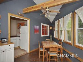 39 HIBRITEN DRIVE - Photo 8