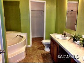 218 Glenview Drive - Photo 11