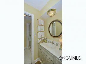 406 Crowfields Drive - Photo 16