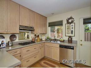 406 Crowfields Drive - Photo 10