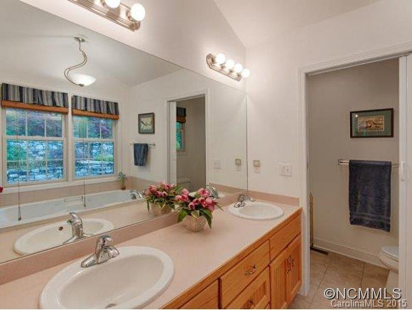 4 LEISURE WOOD DRIVE - Photo 8