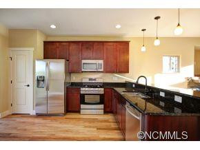 281 Westwood Place - Photo 4