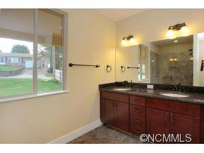 281 Westwood Place - Photo 6