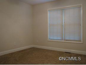196 HAGUE DR - Photo 12