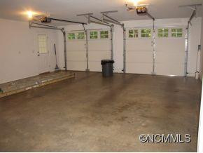 196 HAGUE DR - Photo 15