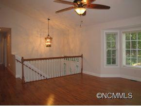196 HAGUE DR - Photo 4