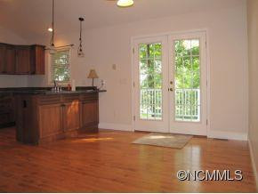 196 HAGUE DR - Photo 7