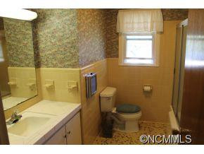 2210 Evergreen Drive - Photo 9