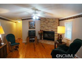 49 White Horse Road - Photo 4