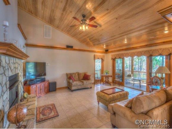 1815 Sandy Cove Drive - Photo 9